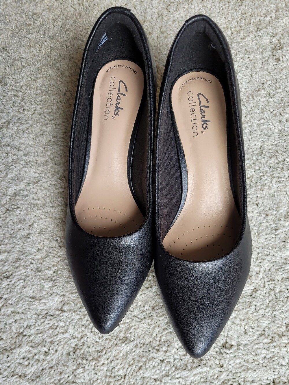 1 3/4 " Block Heel In Black Pointed Toes Nice Height For Work  Never Worn! 6 1/2
